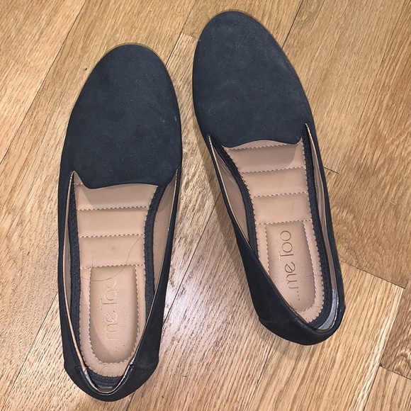 Me Too Yalec Loafer In Tan and Black - Picture 8 of 8